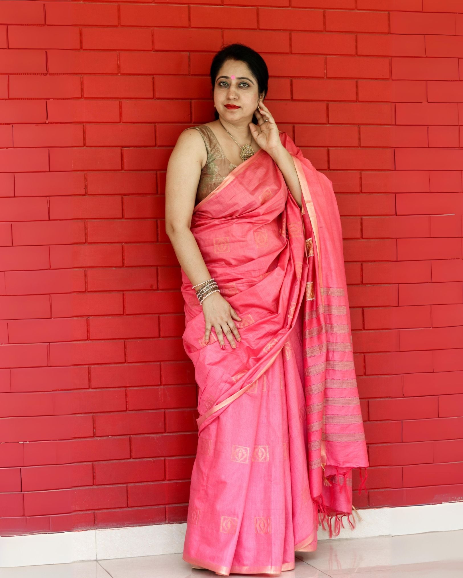 Ziyorah| Kota Silk Saree Tulip Red Color Weaving Jaquard With Running Blouse