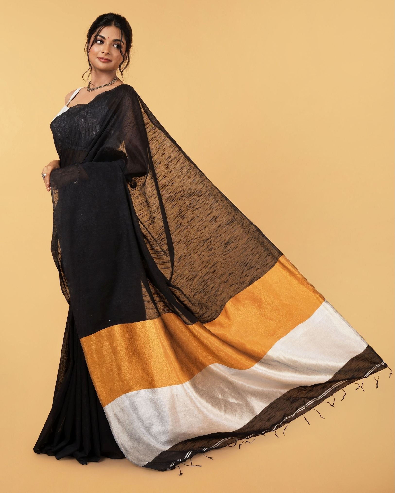 Ziyorah| Silk Linen Plain Saree Black Color With Contrast Border And Attached Running Blouse