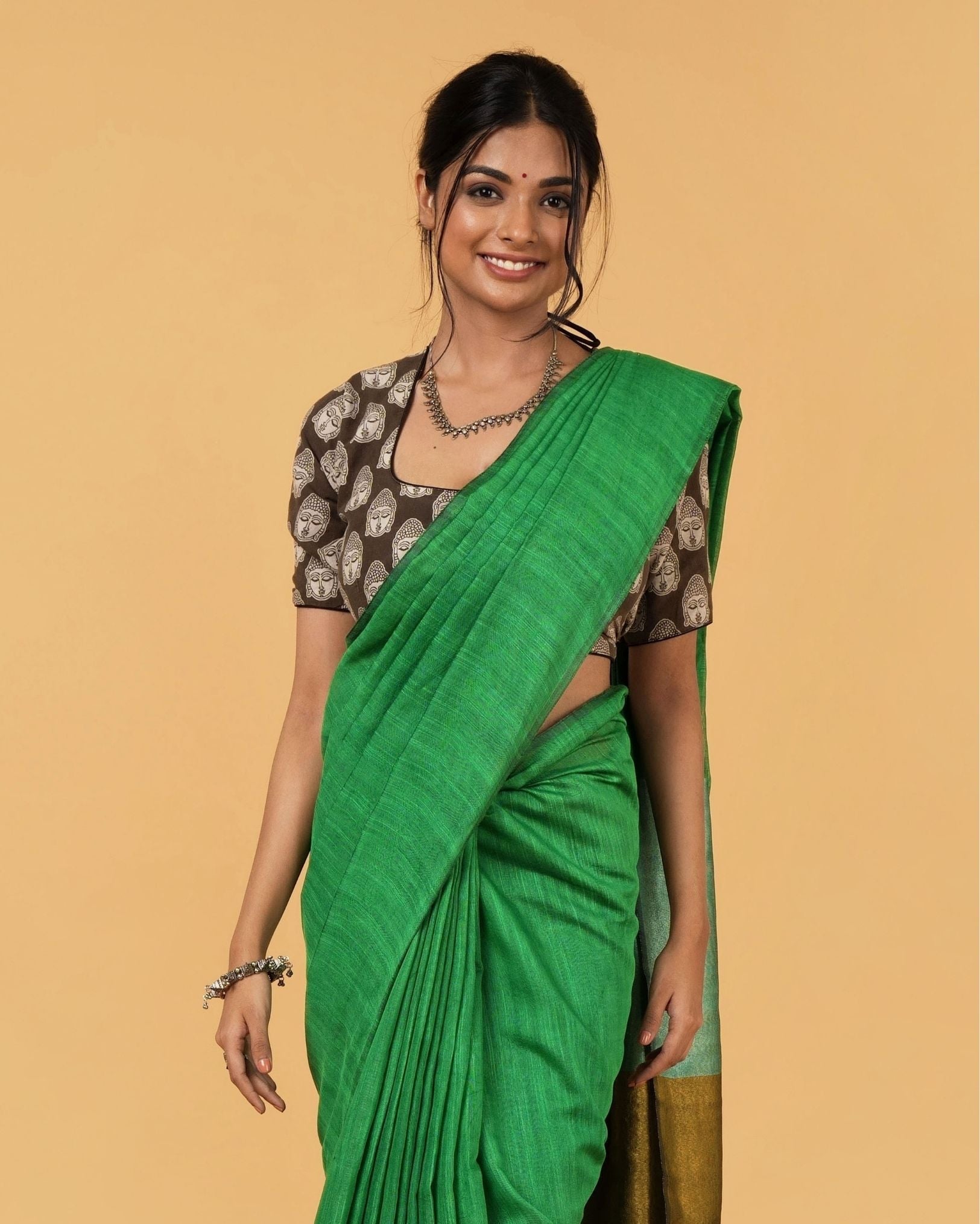 Ziyorah| Silk Linen Plain Saree Green Color With Contrast Border And Attached Running Blouse