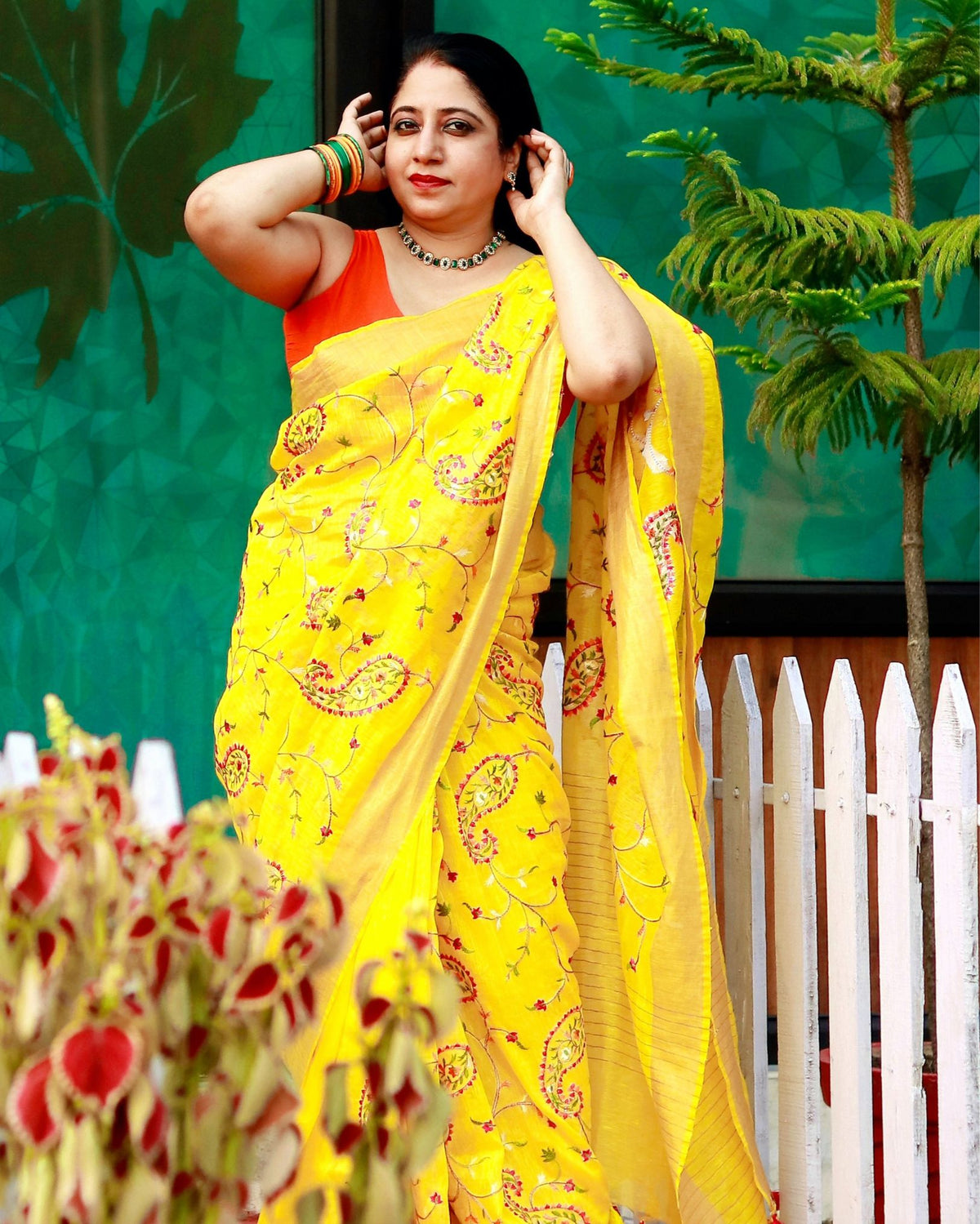 Ziyorah| Silk Linen Embroidered Handloom Mustard Yellow Saree With Blouse