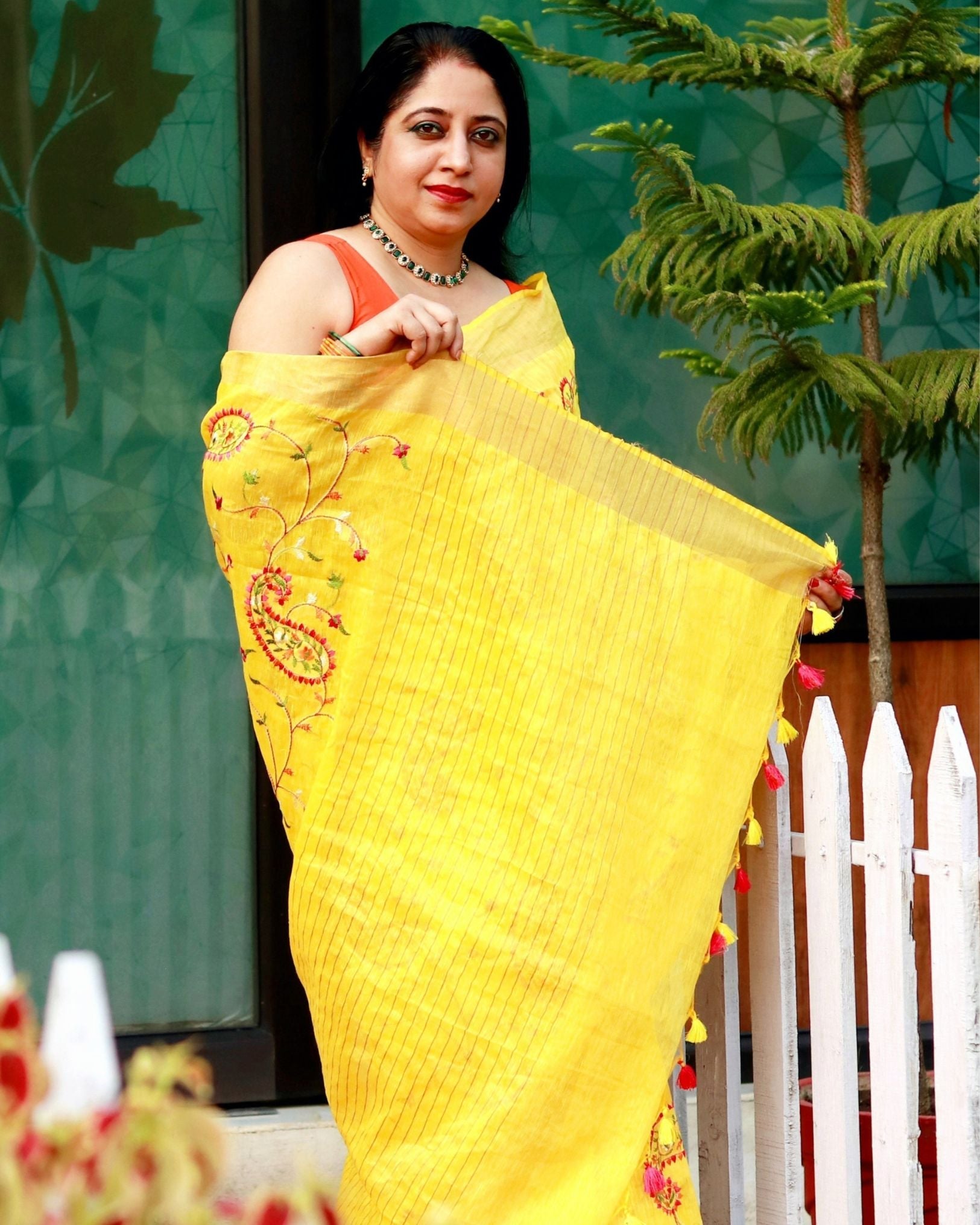 Ziyorah| Silk Linen Embroidered Handloom Mustard Yellow Saree With Blouse