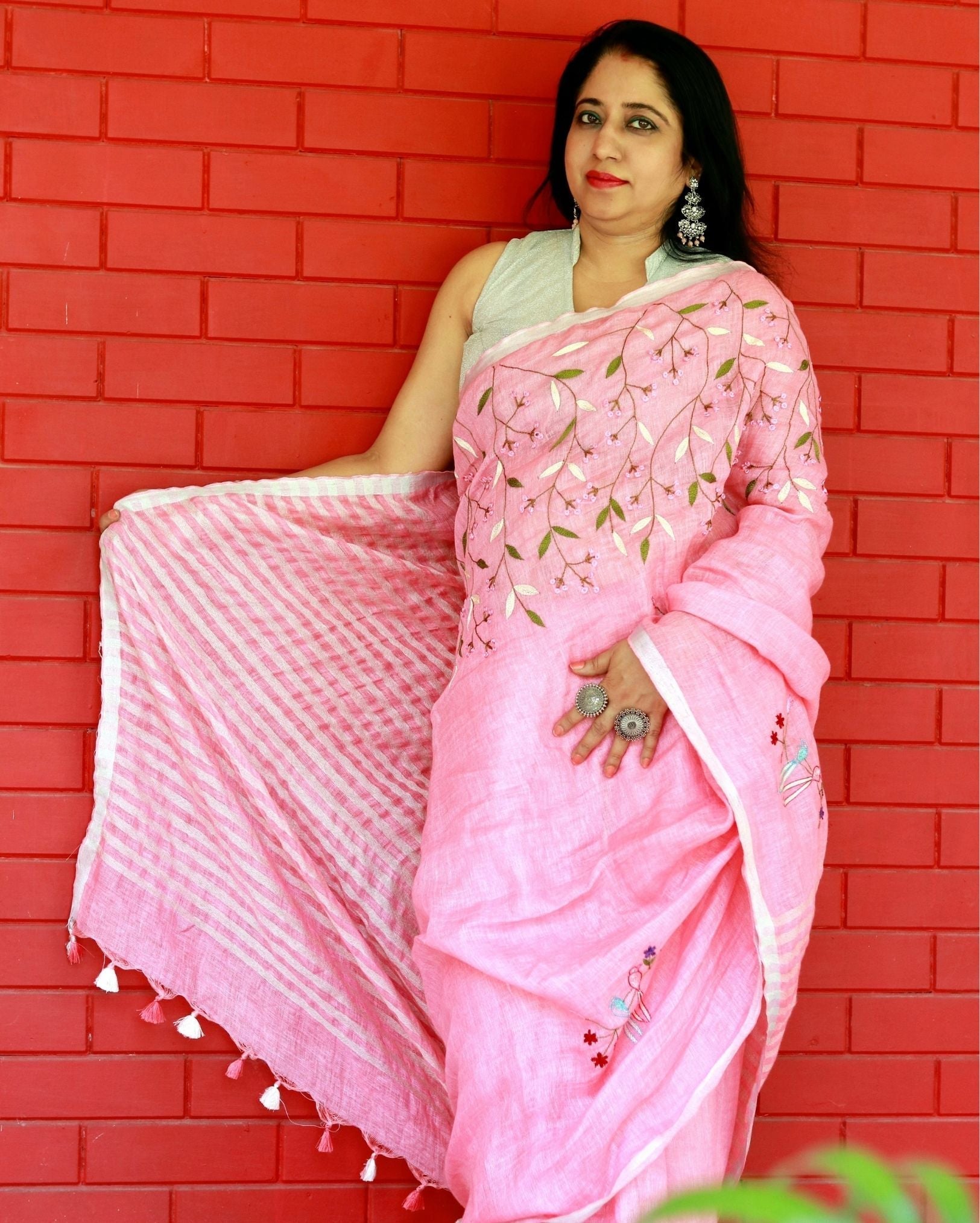 Ziyorah| Pure Linen Pink Embroidered Saree With Running Blouse