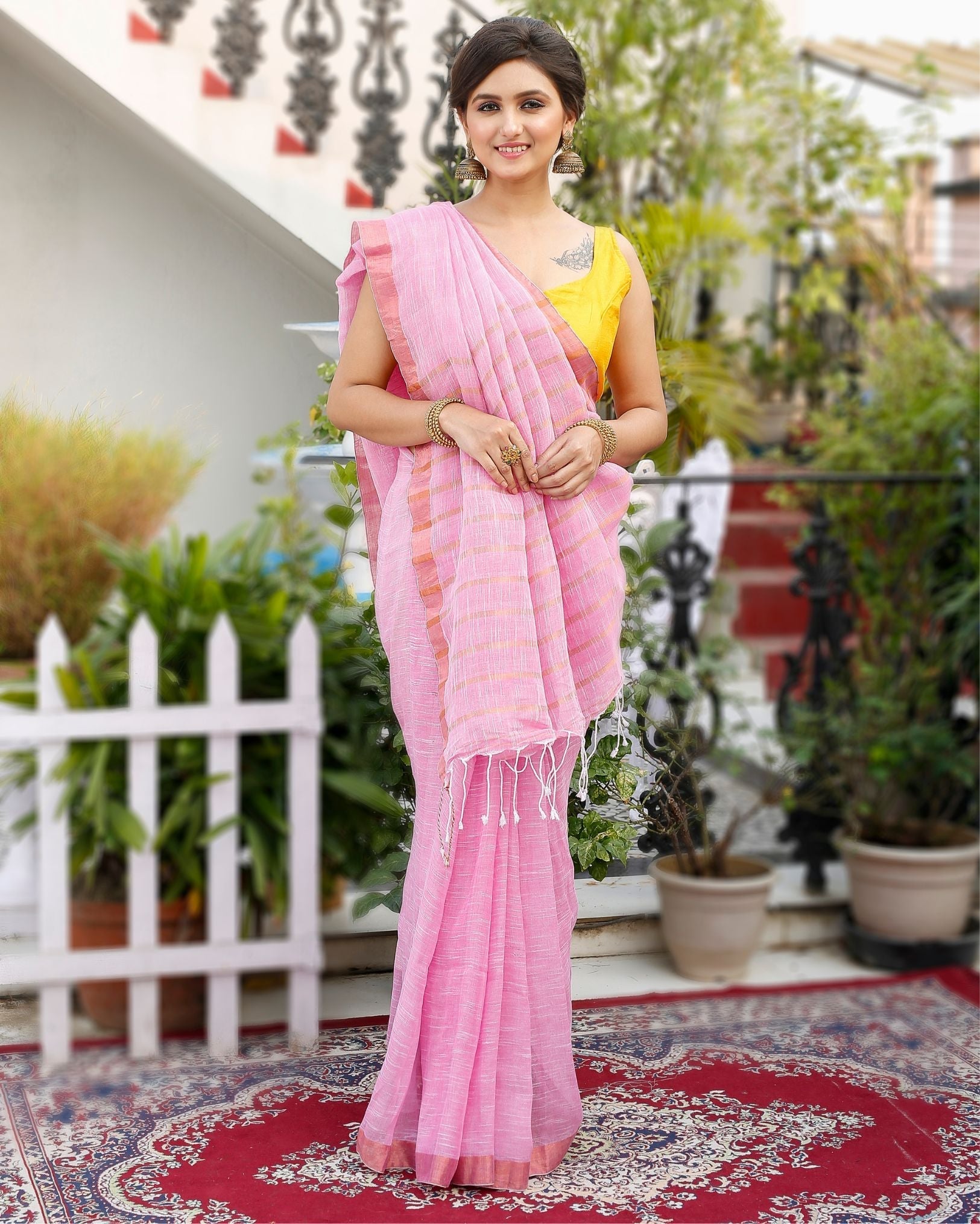 Ziyorah| Pure Linen Pink Saree Contrast Striped Pallu With Running Blouse