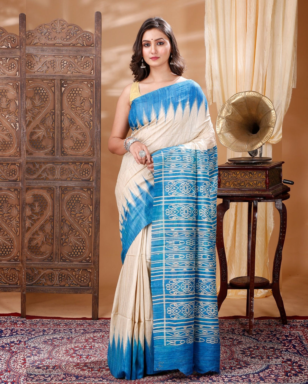 Ziyorah| Silkmark Certified Tussar Silk Handloom Handblock Printed Beige & Blue Saree With Blouse