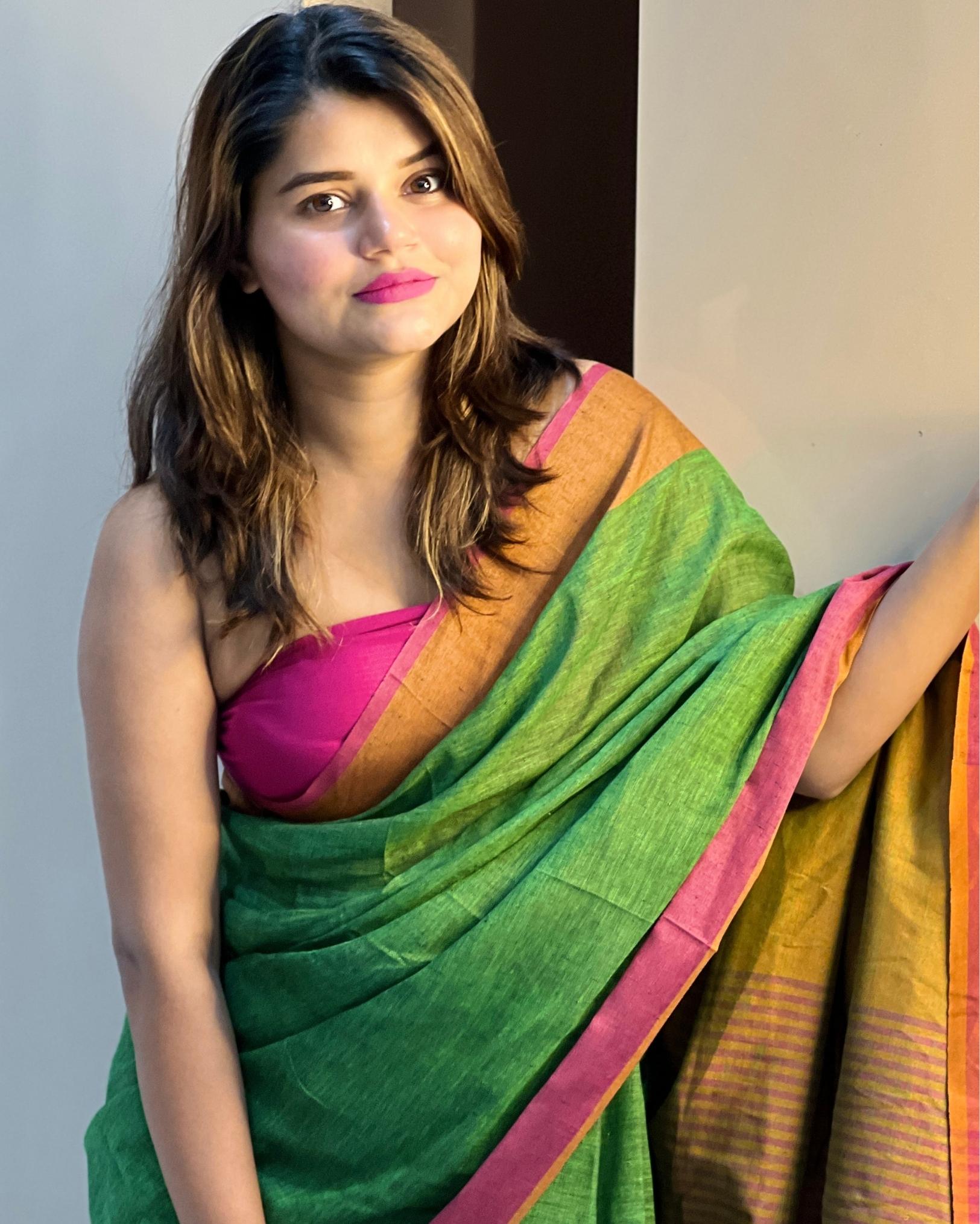 Ziyorah| Handwoven Pure Linen Green Saree With Blouse