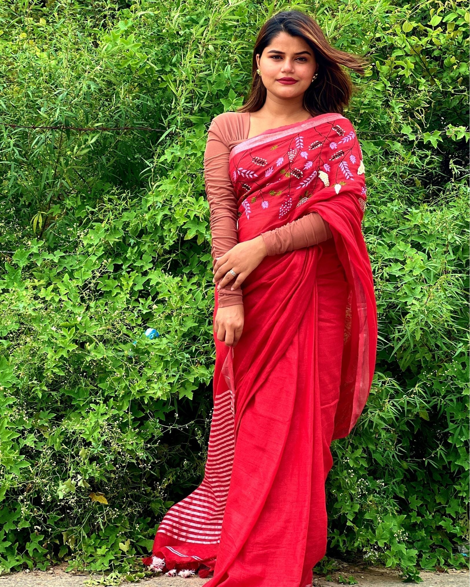 Ziyorah| Pure Linen Red Embroidered Saree With Running Blouse