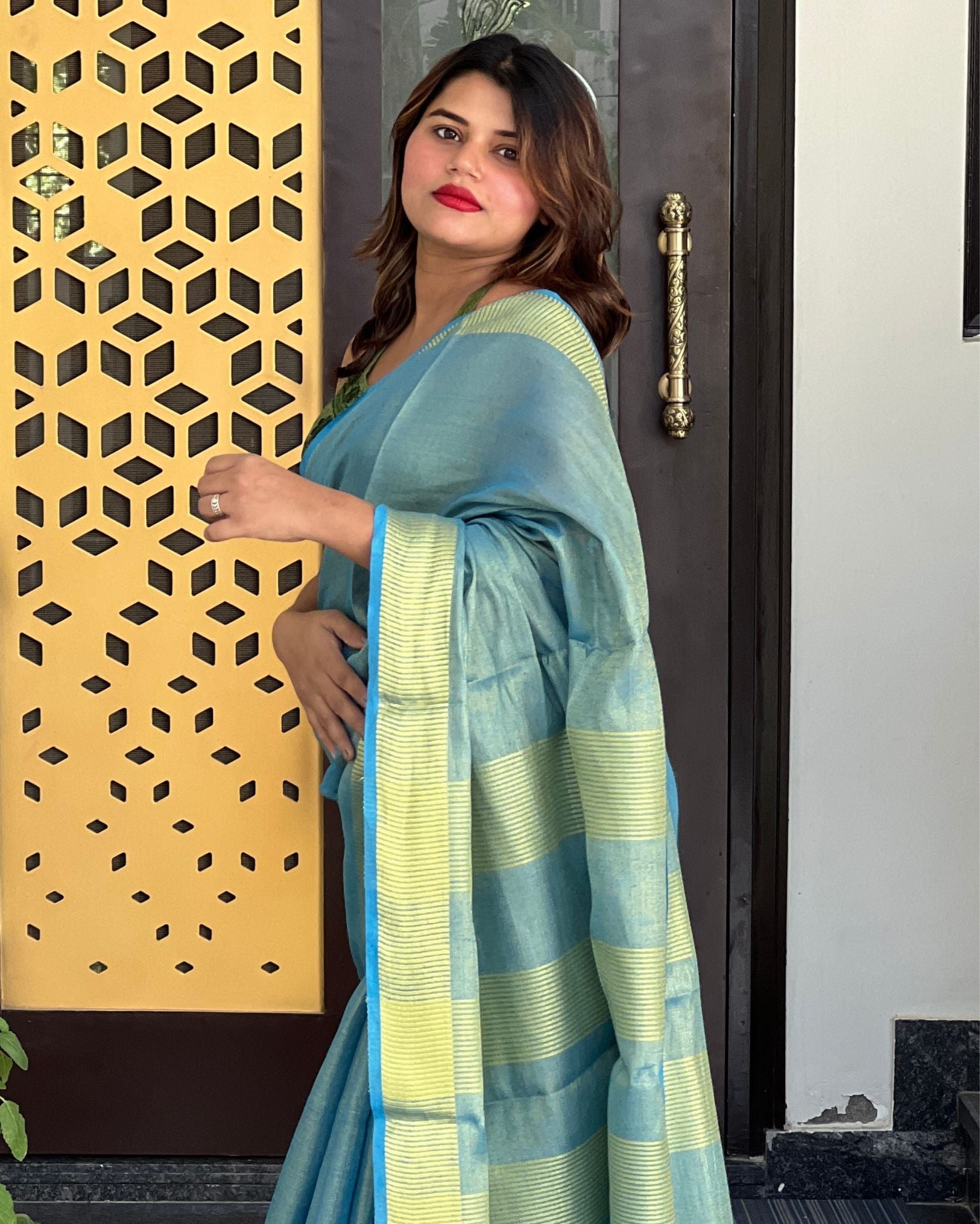 Ziyorah| Hand Dyed Pure Tissue Linen Blue Color Saree With Running Blouse