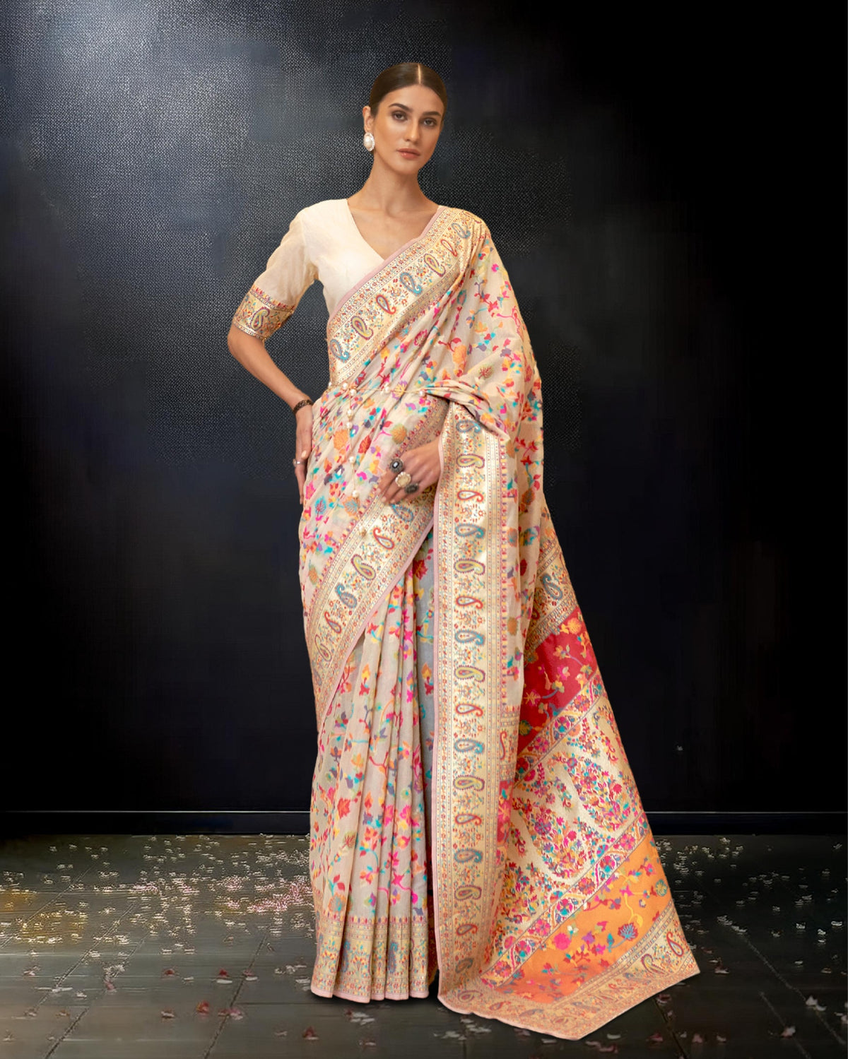 Ziyorah | Kashifa Silk Handloom Weaving Beige Saree