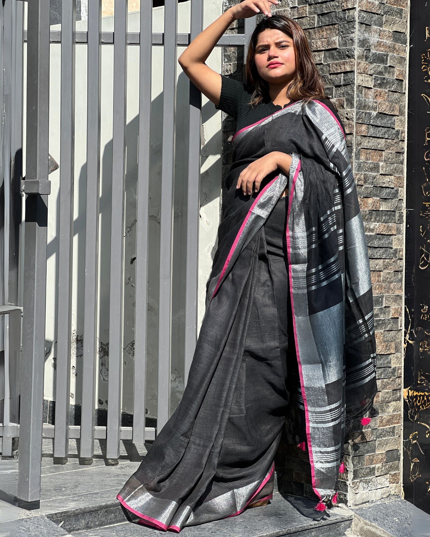 Ziyorah| Handwoven Pure Linen Black Saree With Blouse