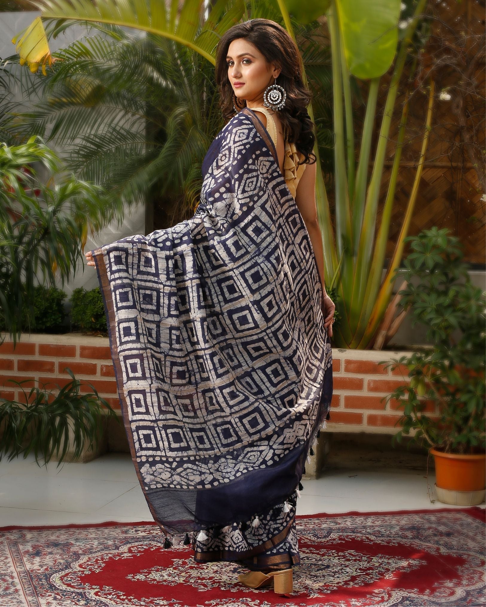 Ziyorah| Kota Silk Saree Indigo Color Batik Print With Running Blouse