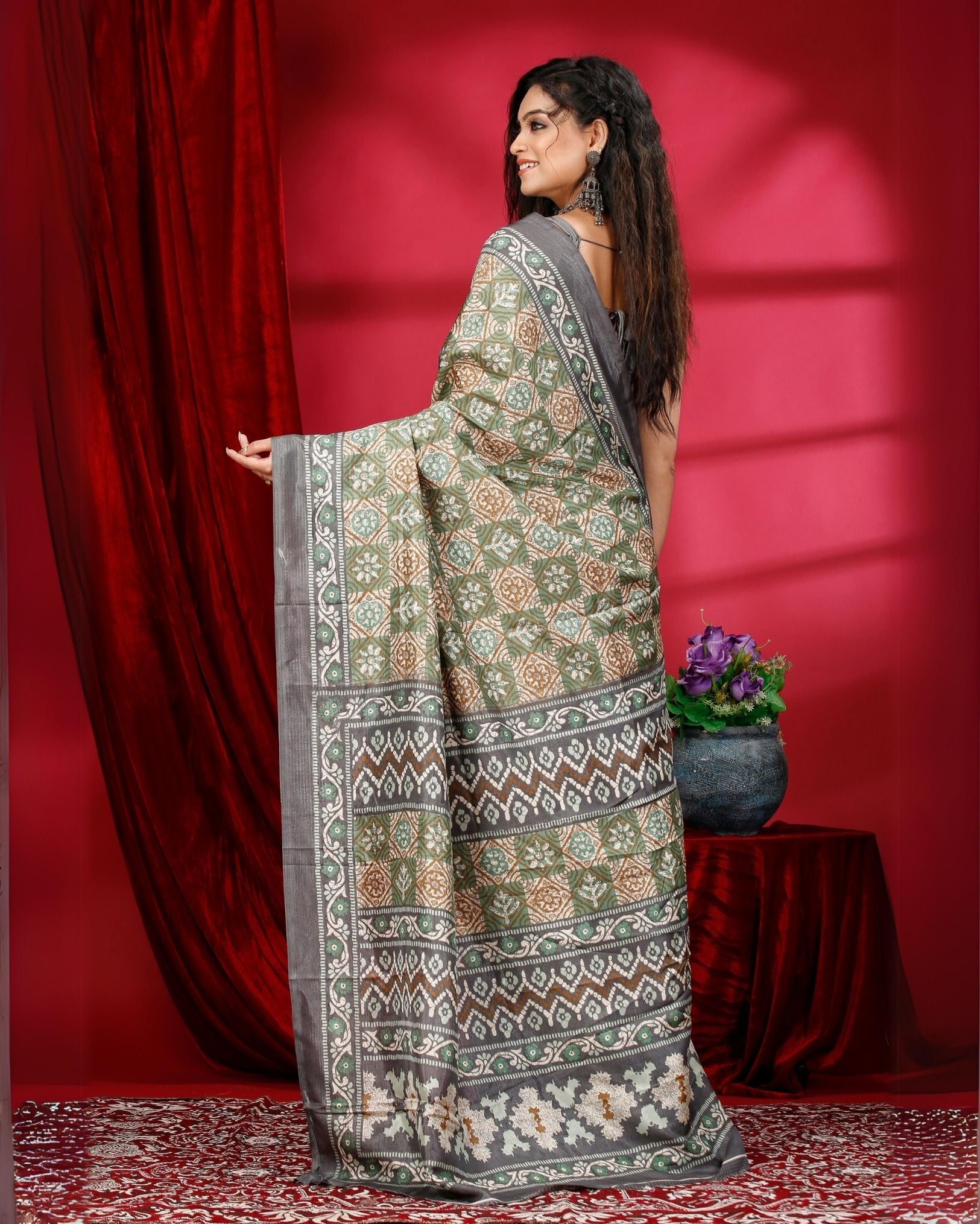 Ziyorah | Kashmiri Silk Green Printed Saree