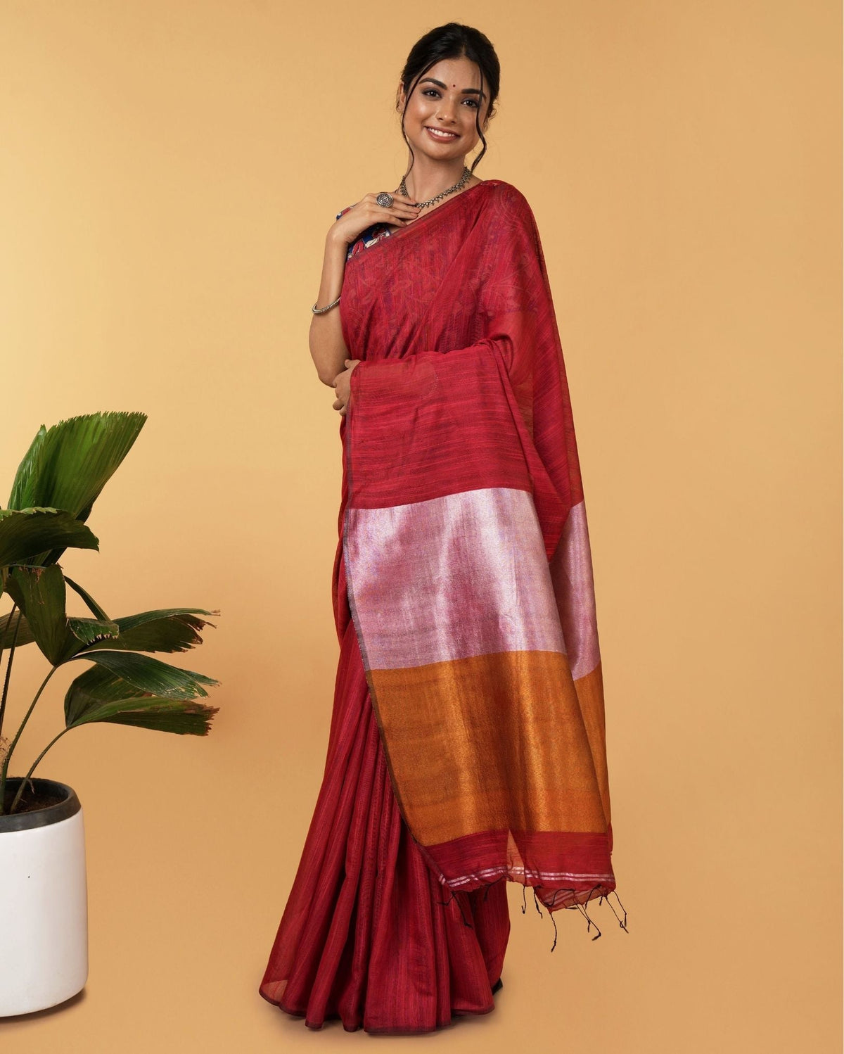 Ziyorah| Silk Linen Plain Saree Red Color With Contrast Border And Attached Running Blouse