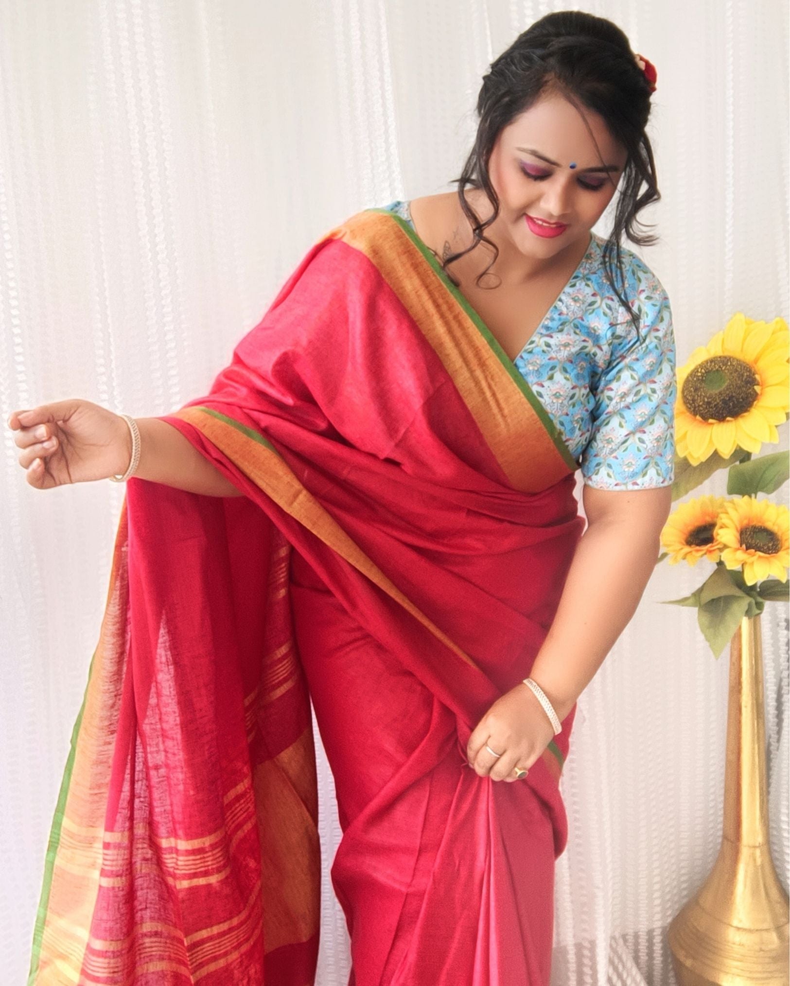 Ziyorah| Handwoven Pure Linen Red Saree With Blouse