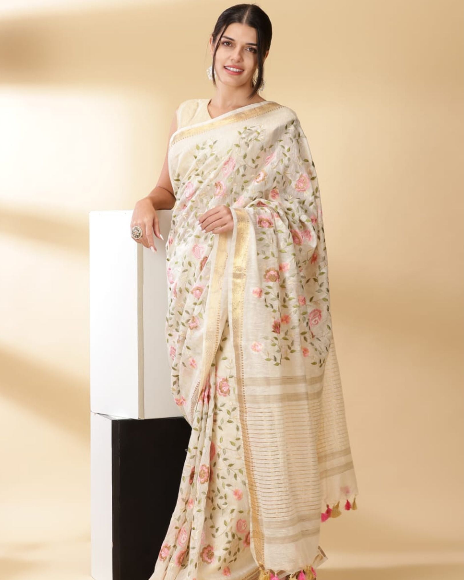 Ziyorah| Silk Linen Embroidered Handloom Off White Saree With Blouse