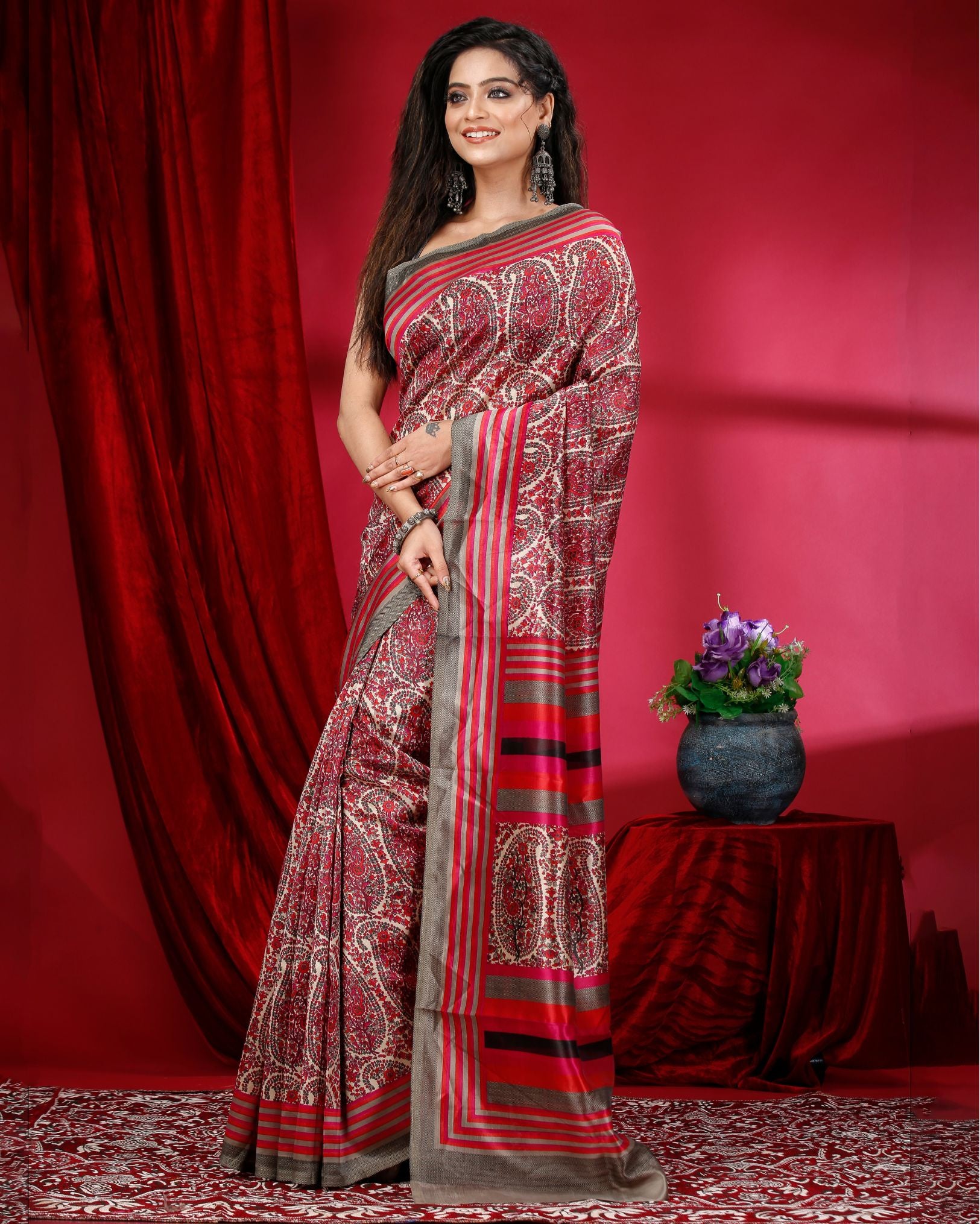 Ziyorah | Kashmiri Silk Printed Red Saree