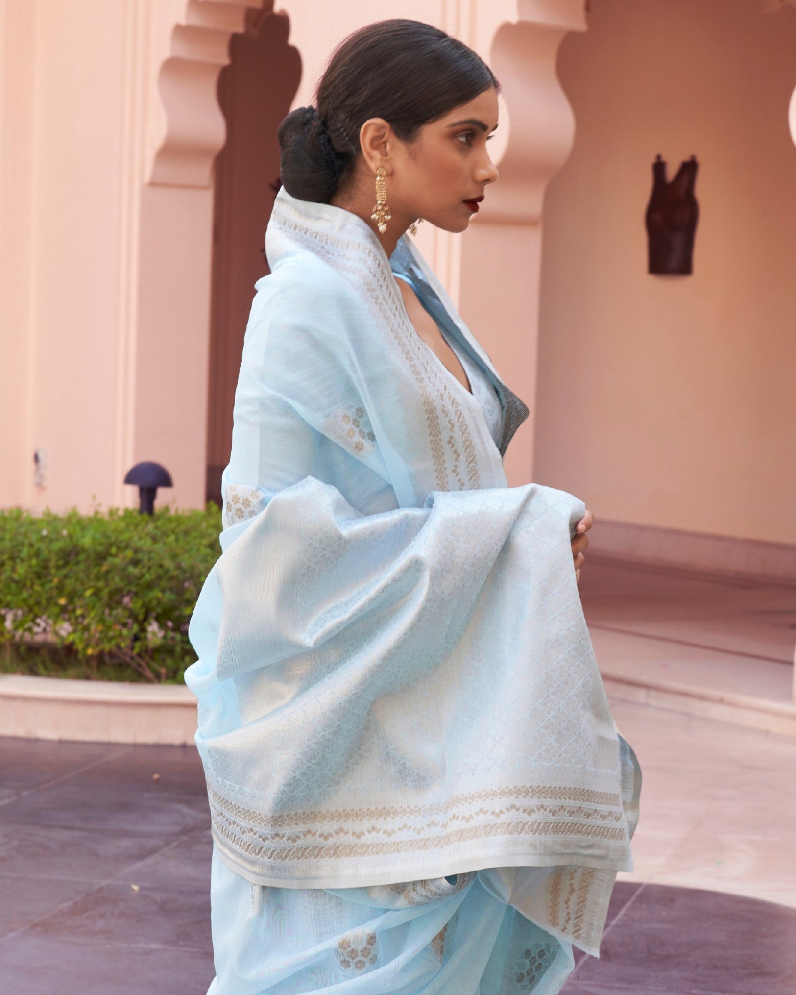 Ziyorah | Silk Linen Banarasi Brocade Gray Saree