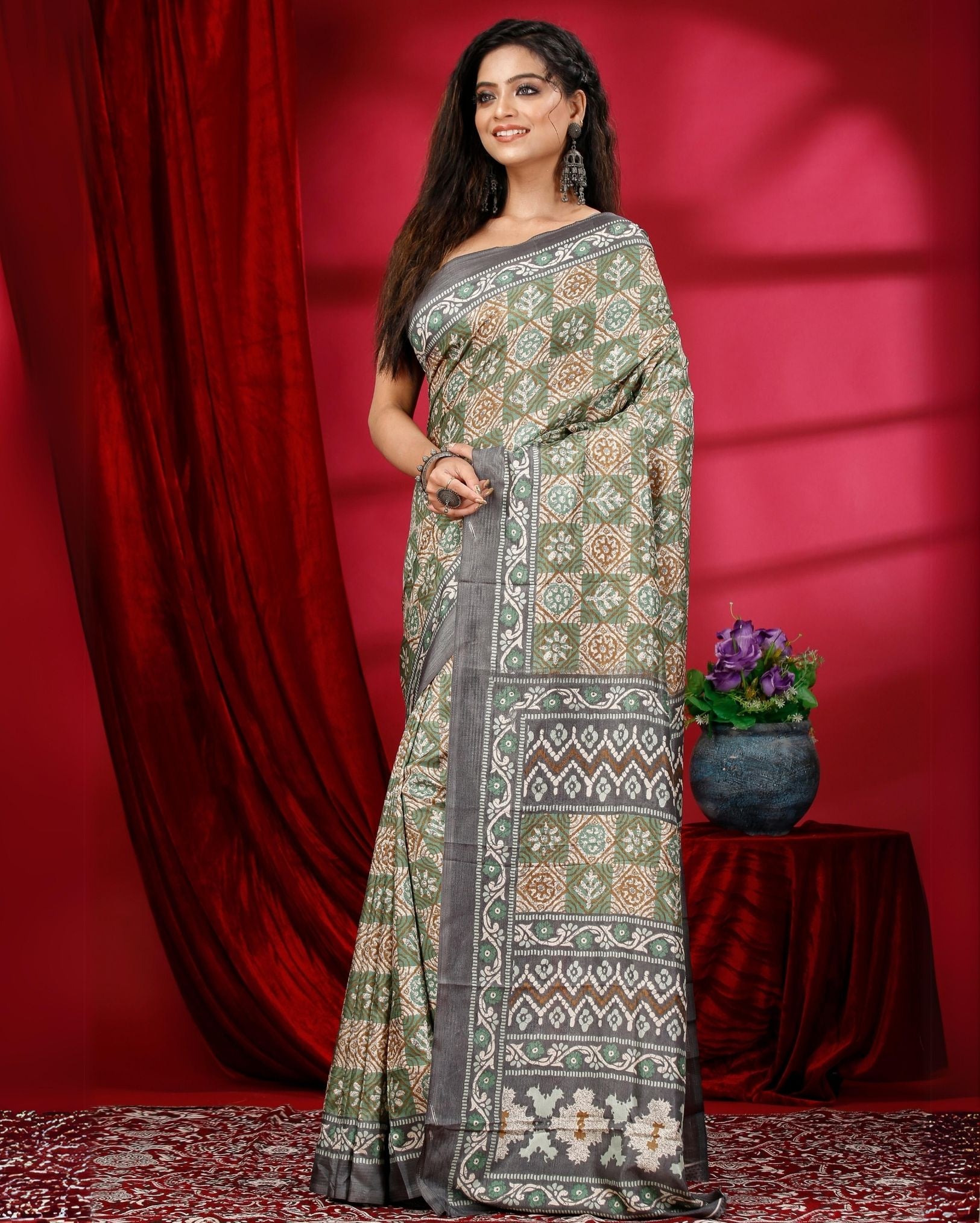 Ziyorah | Kashmiri Silk Green Printed Saree