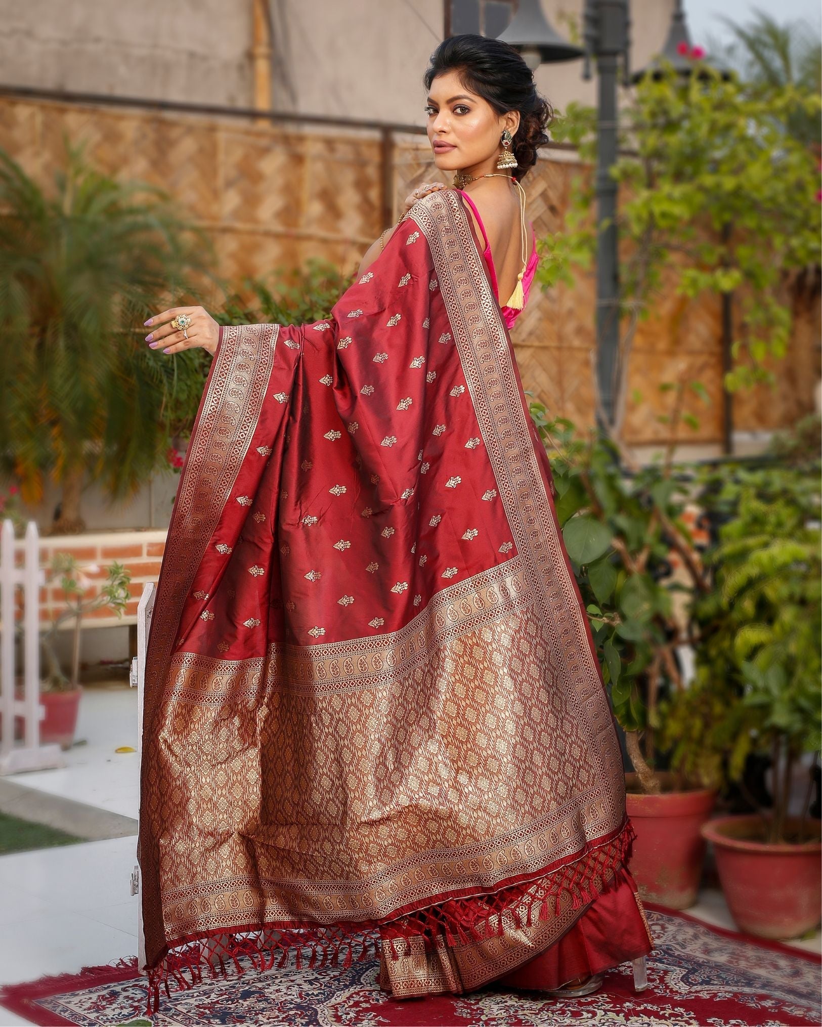 Ziyorah| Banarasi Silk Saree Maroon Color With Allover Buti And Blouse