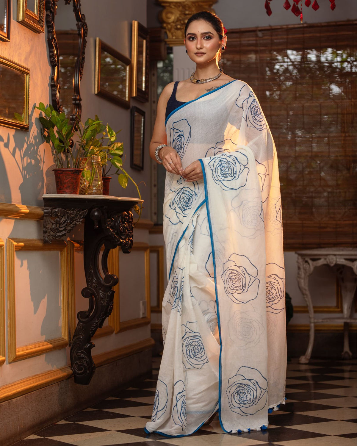 Ziyorah | Mul Cotton Printed Saree White & Blue