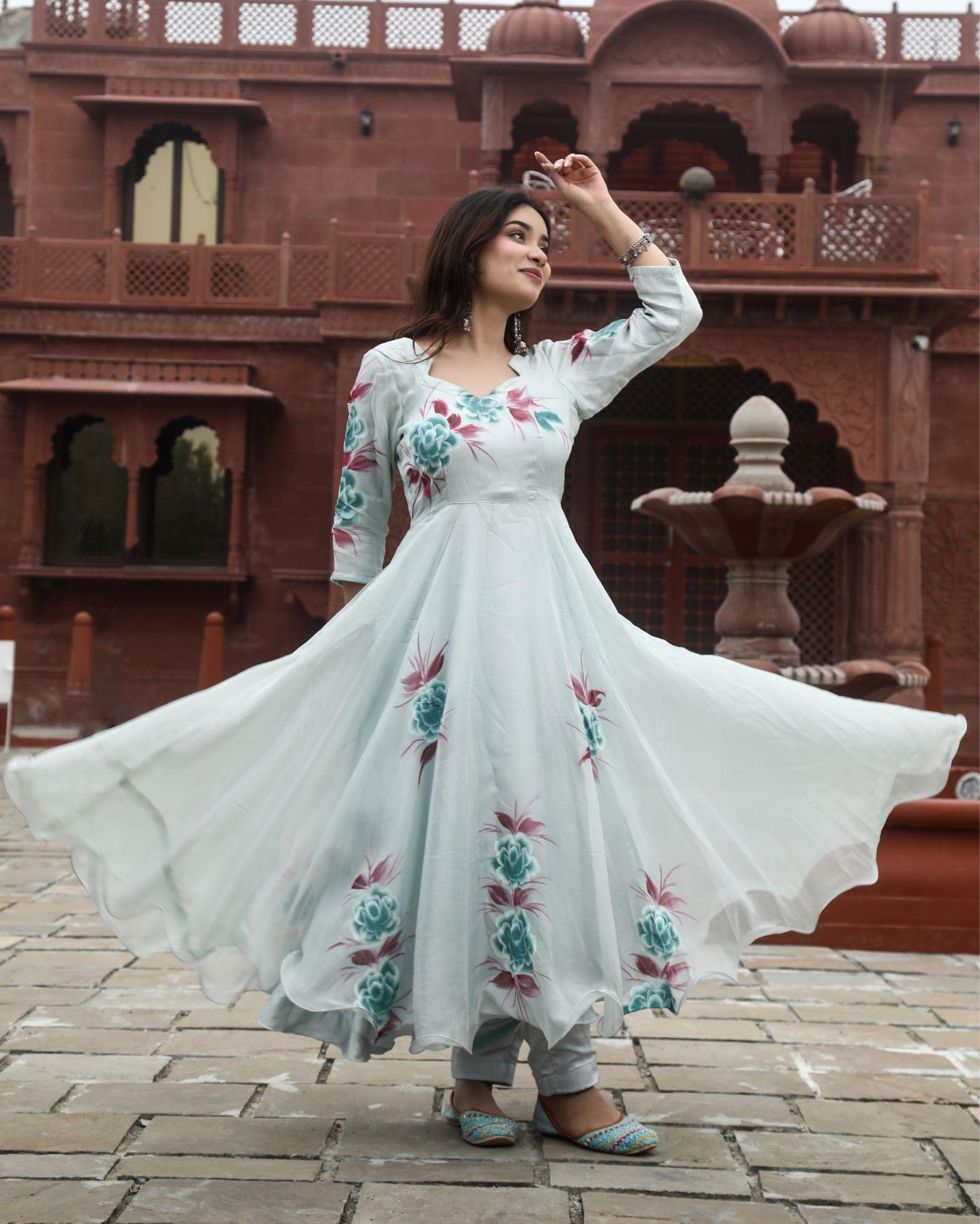 Ziyorah| Organza Grey Suit Hand Painted Three Quarter Length Sleeve