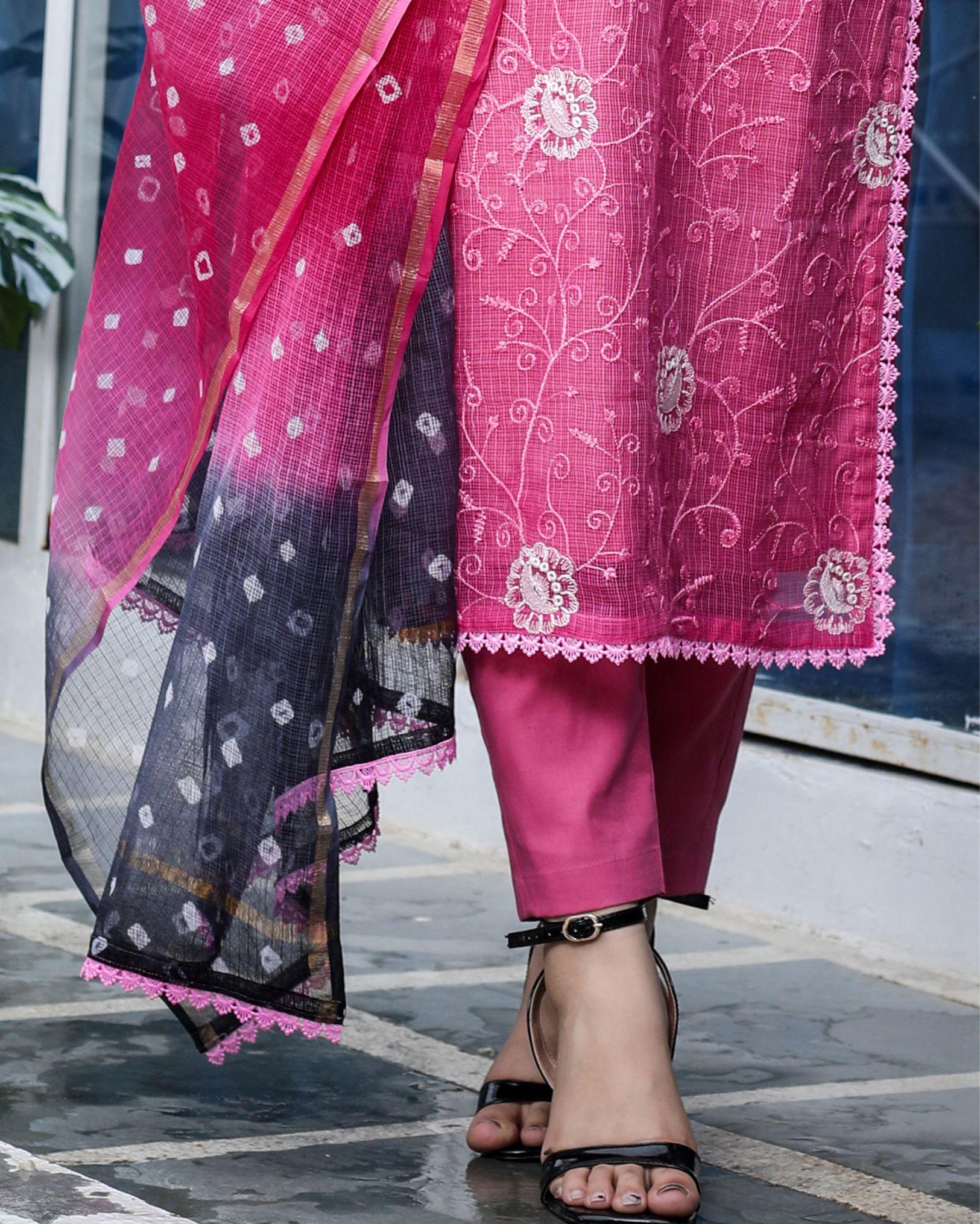 Ziyorah| Kota Doria Pink Suit Stitch Embroidery 3/4Th Sleeve