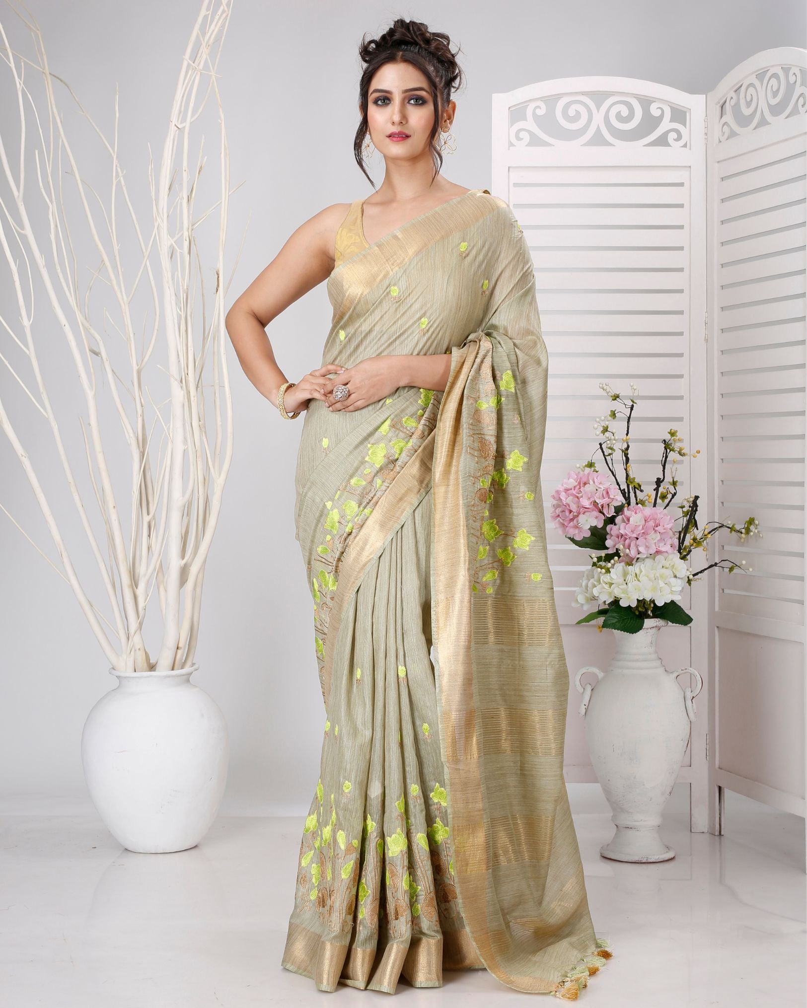 Ziyorah | Banswara Silk Pale Olive Green Saree Lotus Embroidery Running Blouse