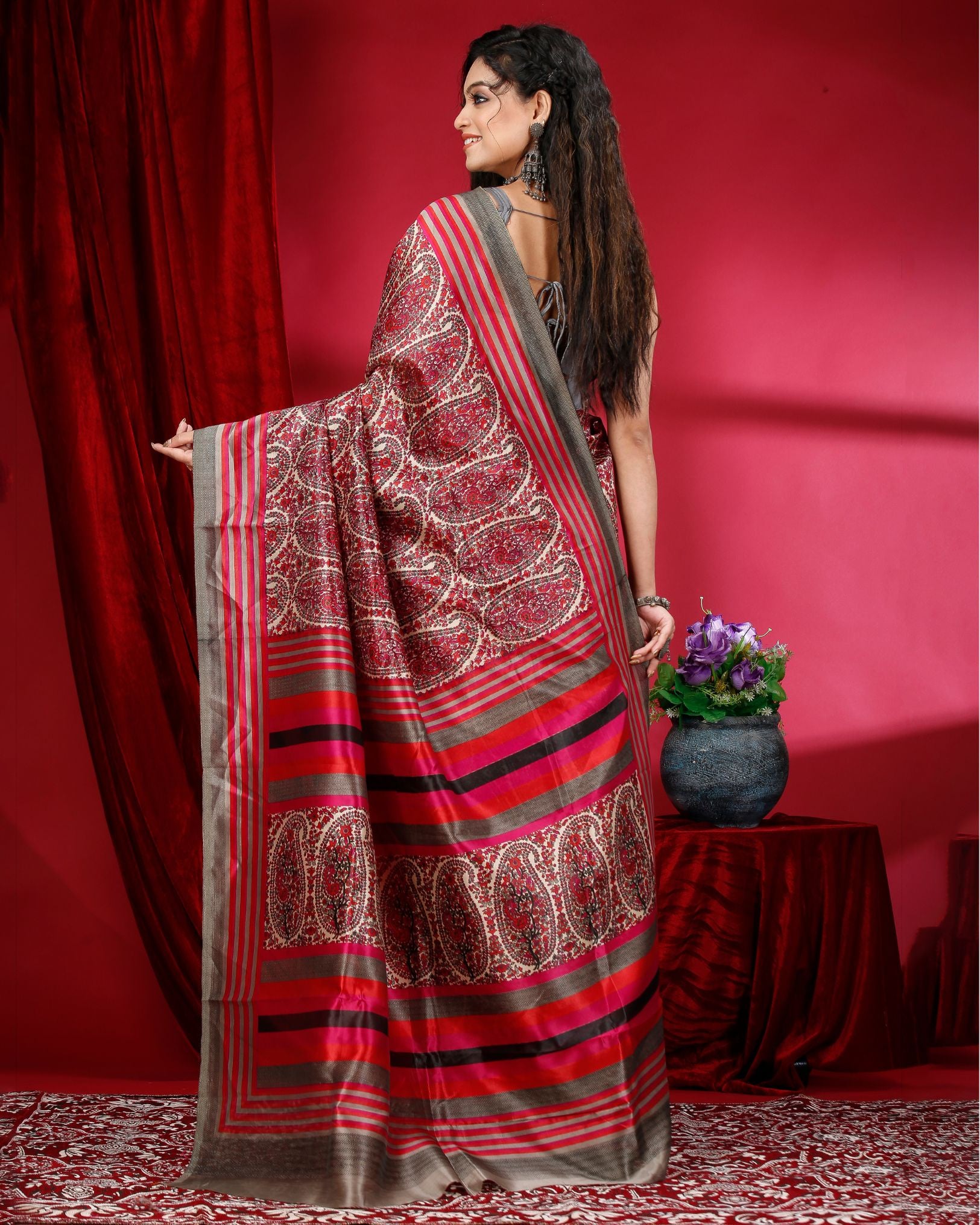 Ziyorah | Kashmiri Silk Printed Red Saree