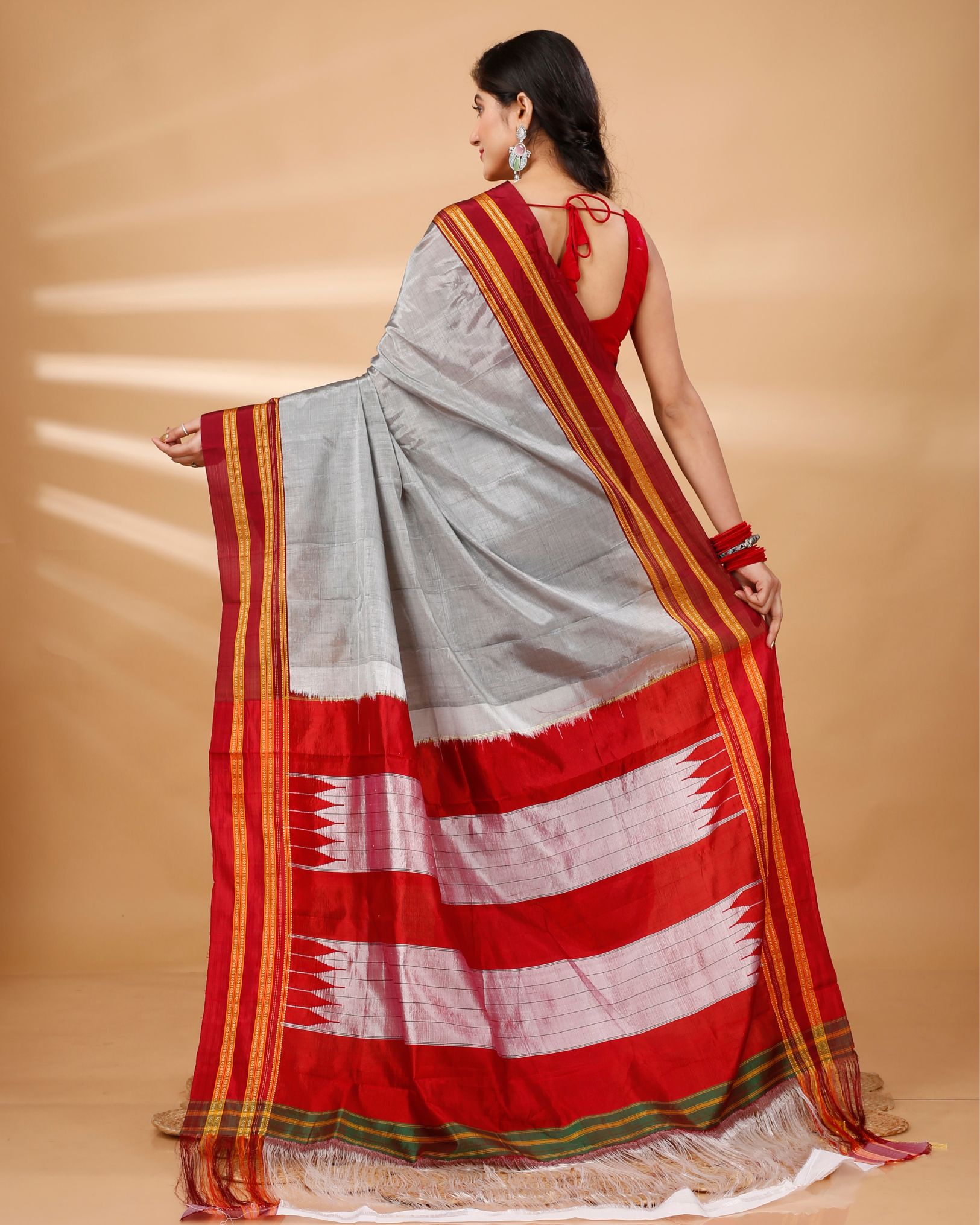 Ziyorah| Ilkal Handloom Cotton Silk Saree Silver Grey Color With Running Blouse