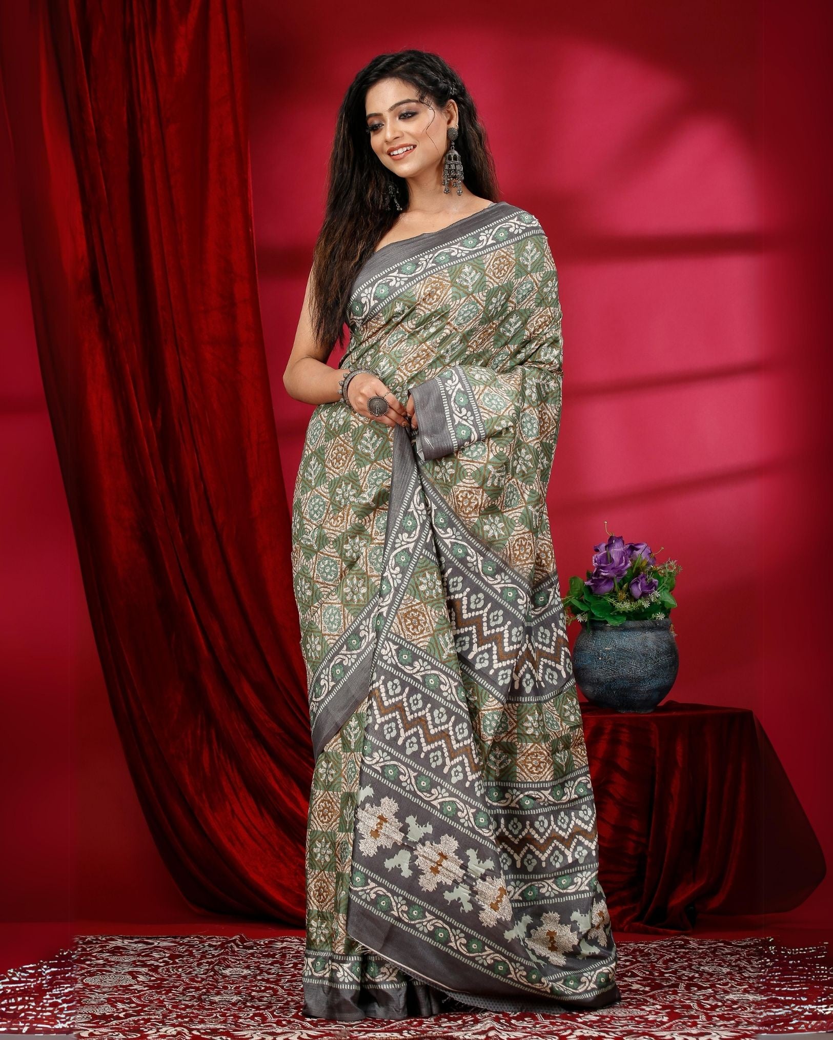 Ziyorah | Kashmiri Silk Green Printed Saree