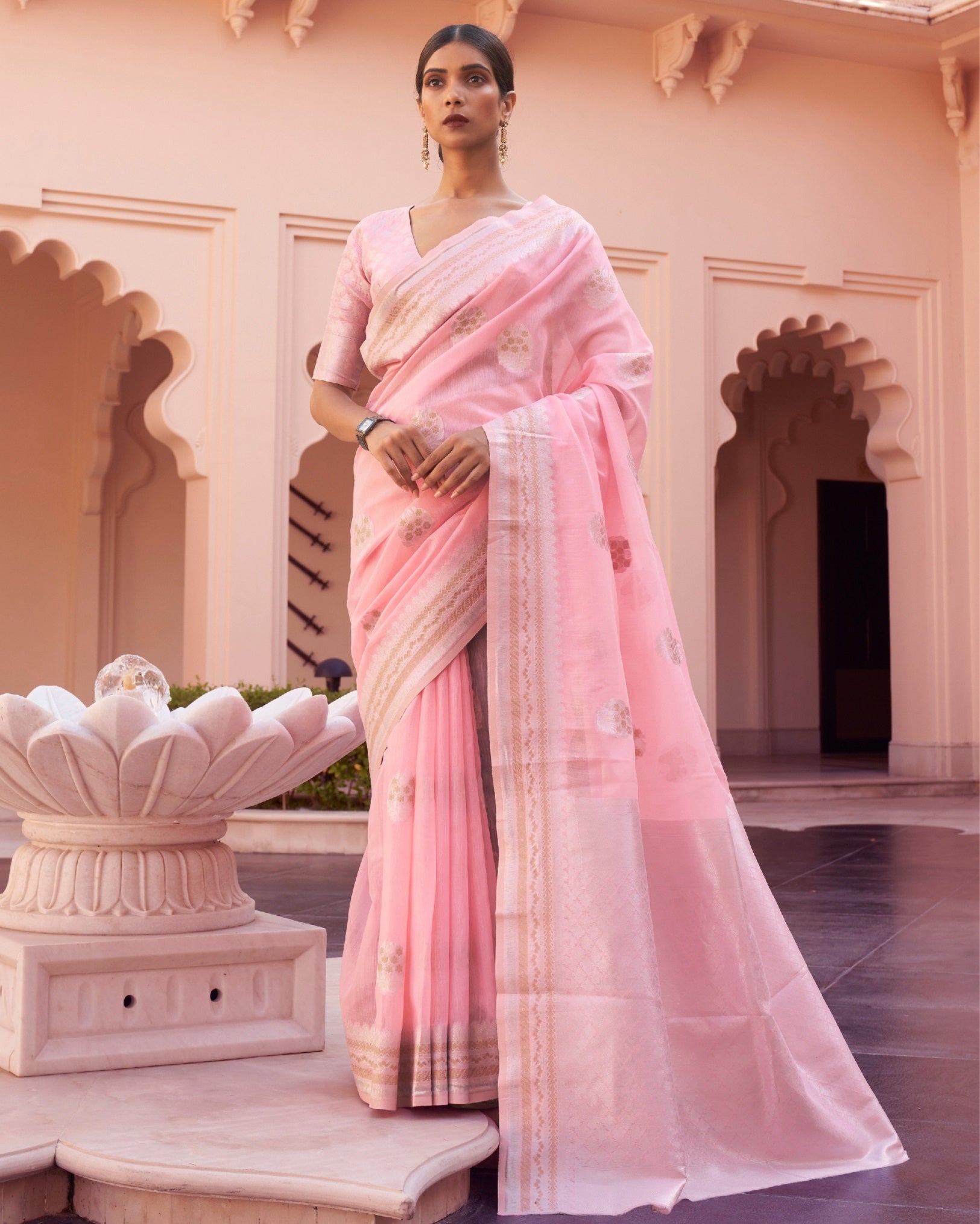 Ziyorah | Silk Linen Banarasi Brocade Pink Saree