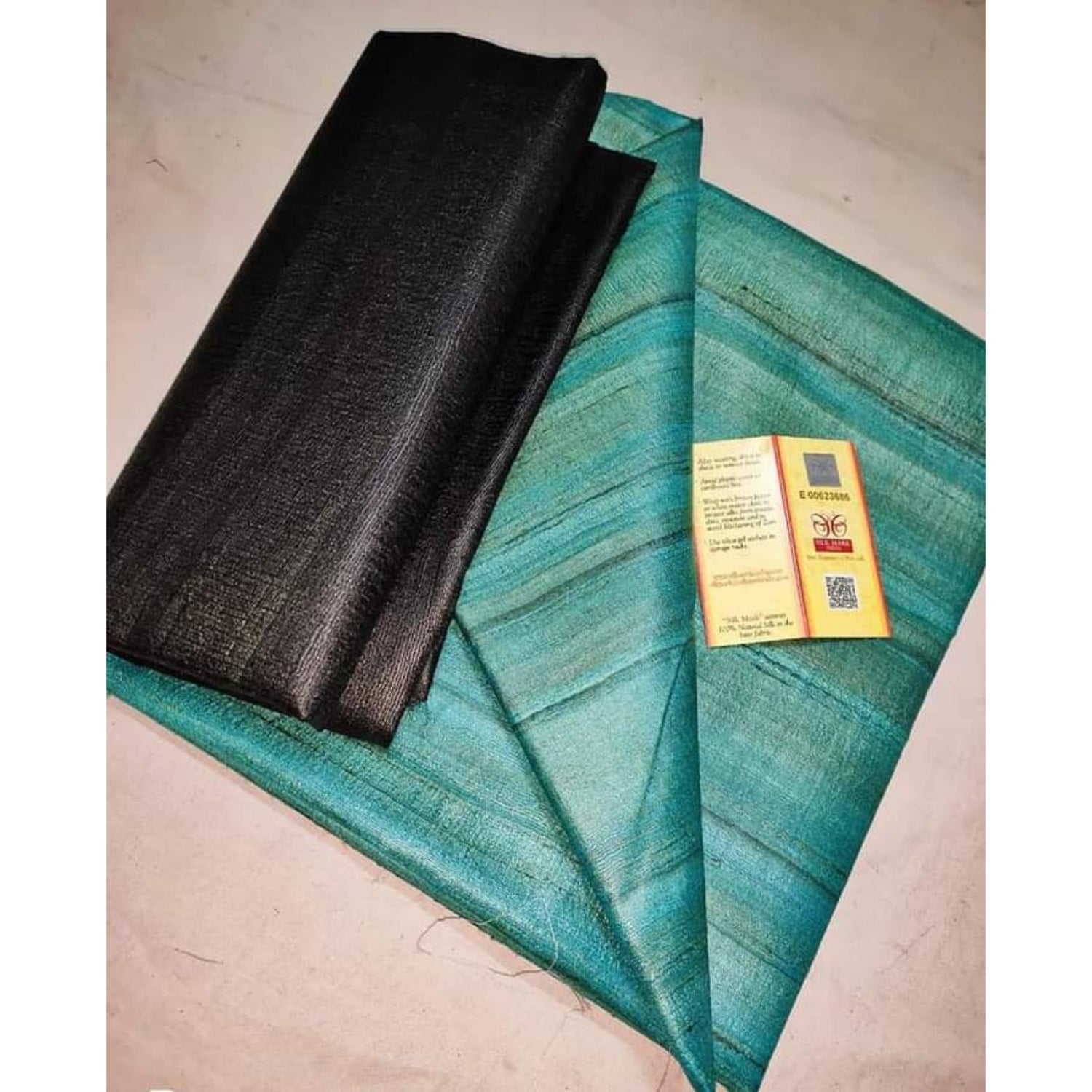 Ziyorah| Silkmark Certified Gichcha Tussar Handloom Hand Dyed Green Saree With Contrast Blouse