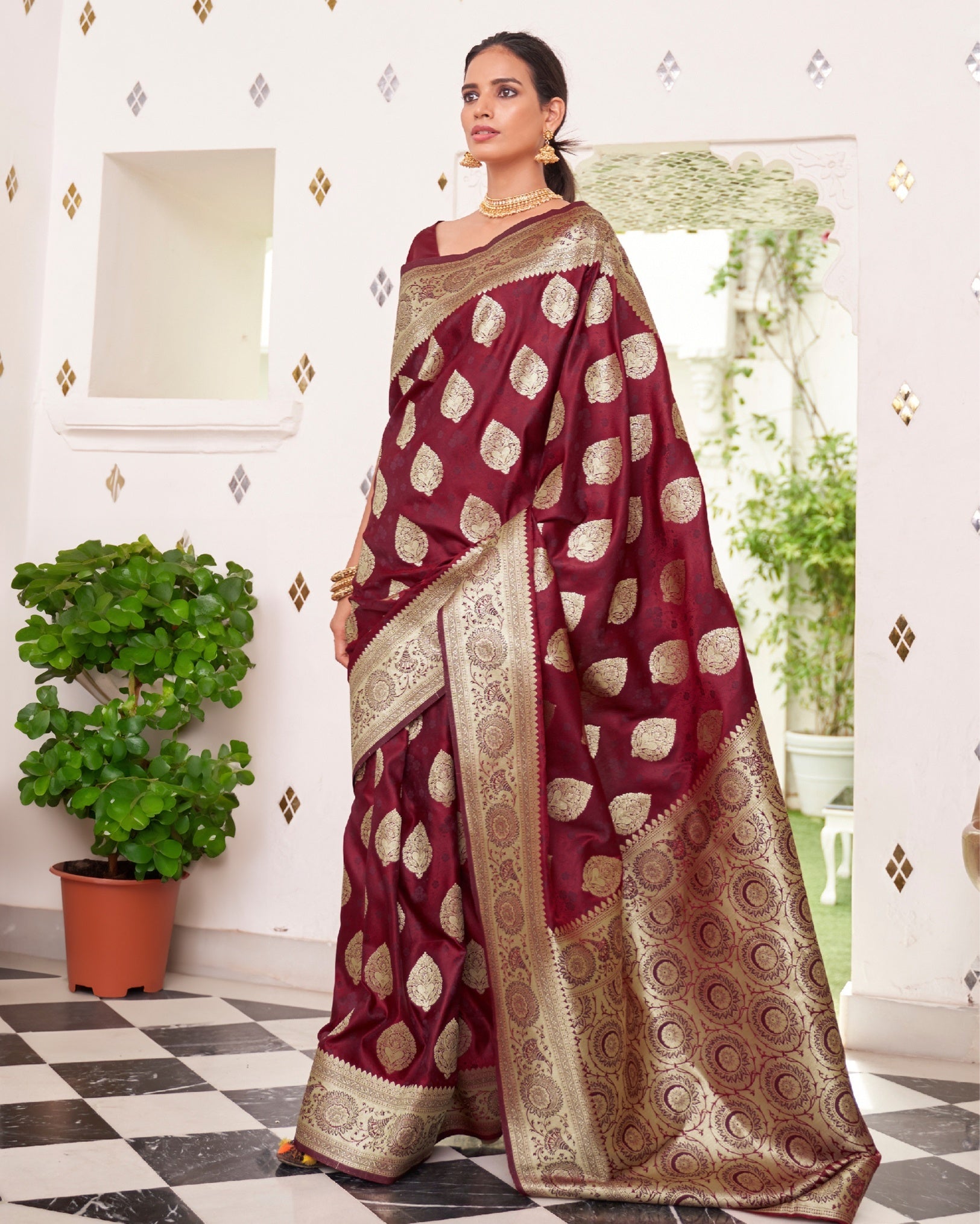 Ziyorah | Banarasi Silk Satin Weaving Maroon Saree